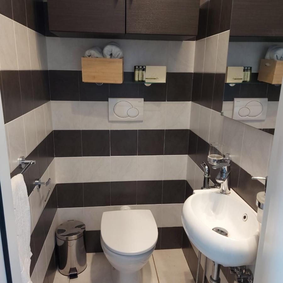Suite48 Bari Bagian luar foto